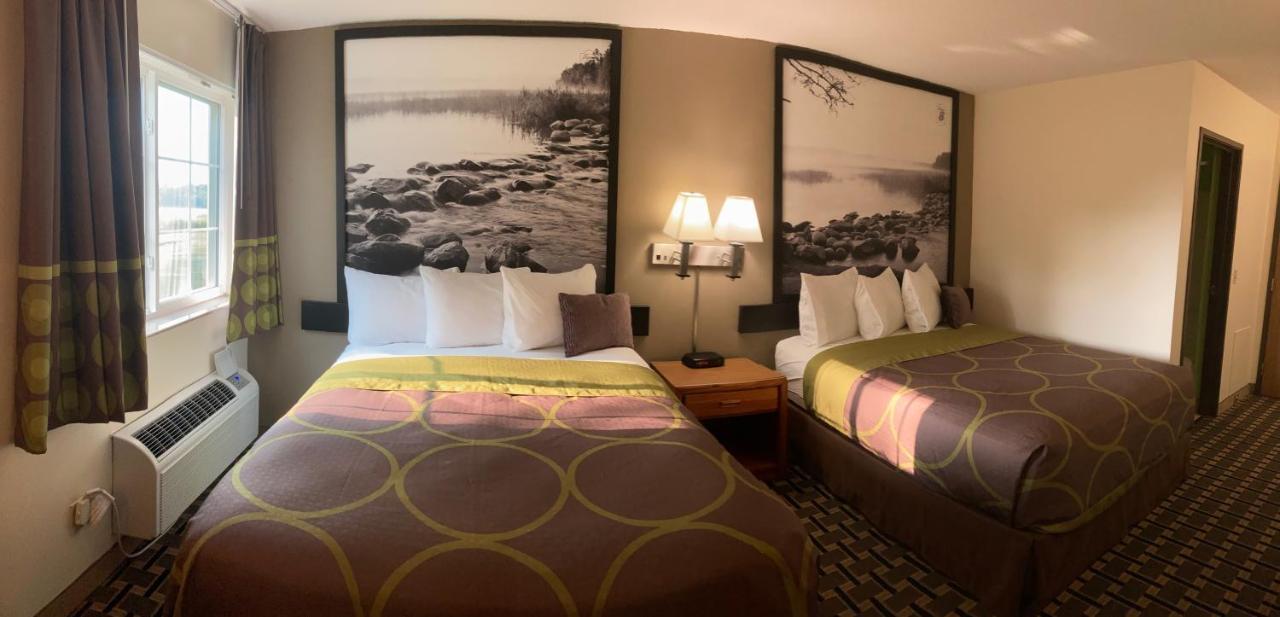 Super 8 By Wyndham Chisago City Eksteriør bilde