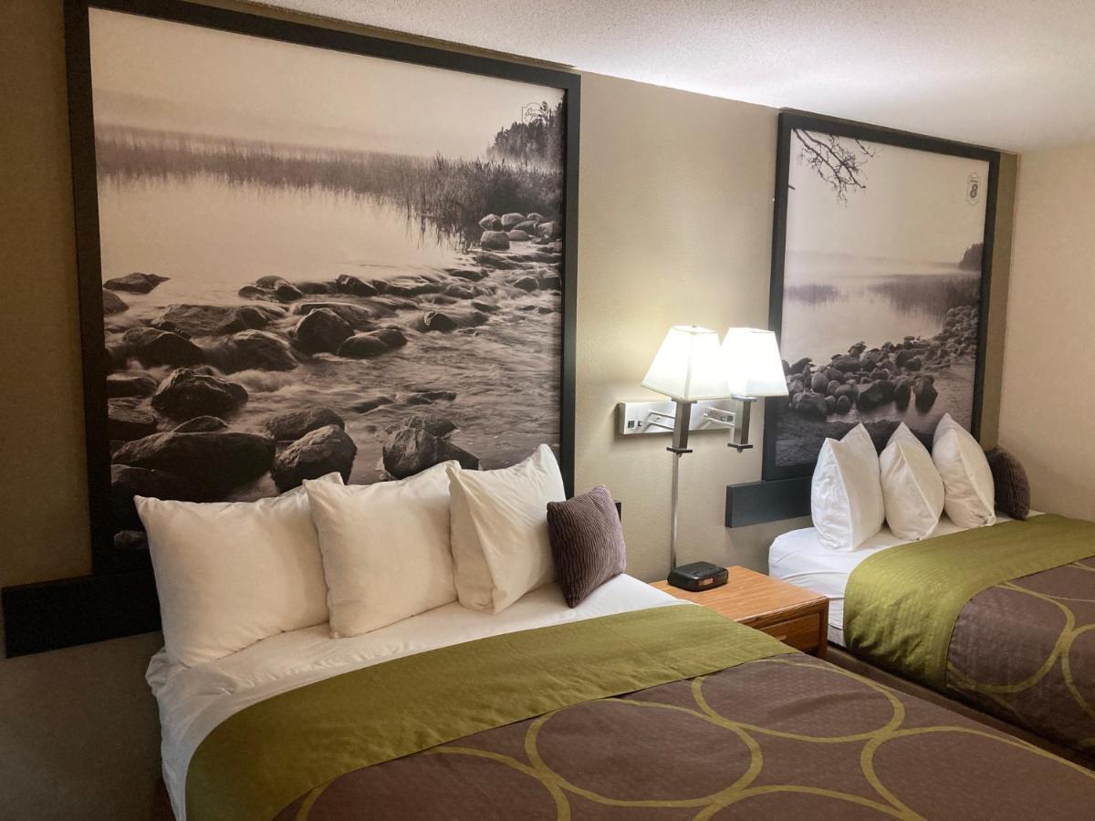 Super 8 By Wyndham Chisago City Eksteriør bilde
