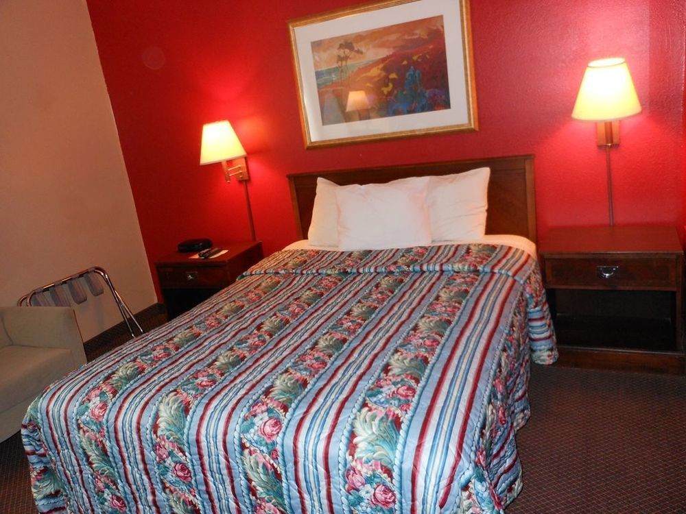 Super 8 By Wyndham Chisago City Rom bilde