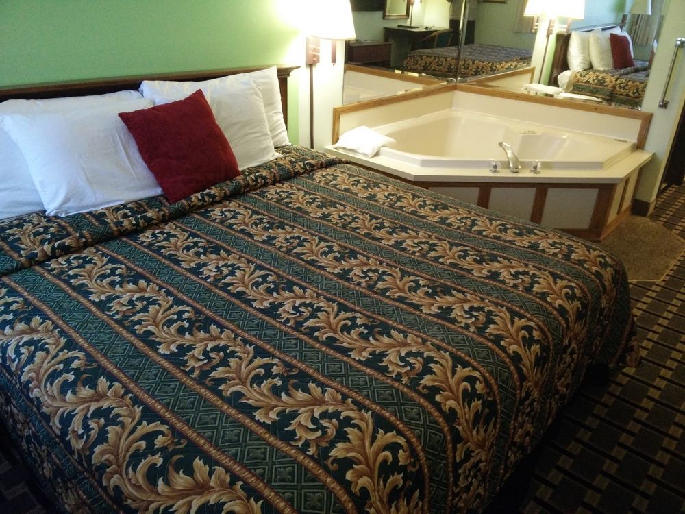 Super 8 By Wyndham Chisago City Eksteriør bilde